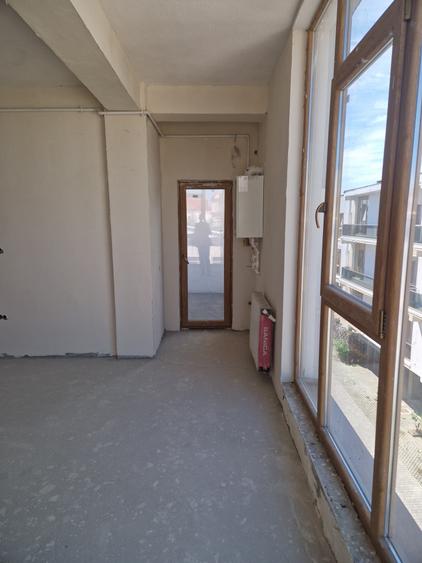 Apartament cu 2 camere decomandat în Est