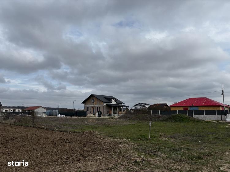 Teren de 538 mp, în Săbăreni