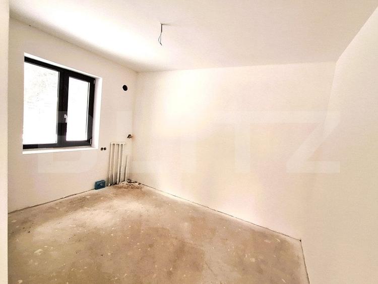 Duplex cu 5 camere cu Teren 400 Mp în Feleacu