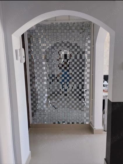 Apartament cu 3 camere decomandat în Mangalia