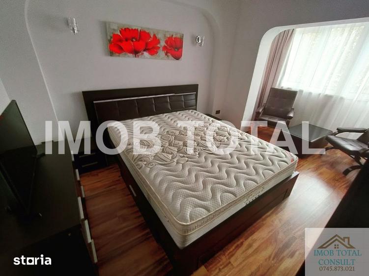 Apartament cu 3 camere, mobilat în Craiovei