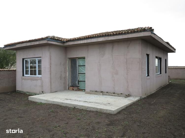 Casă cu 3 camere în Sud