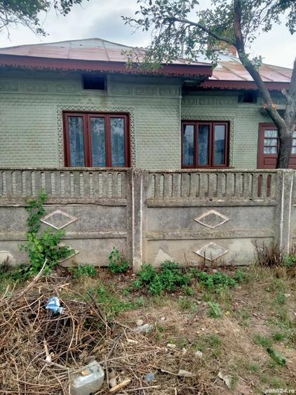 Casă cu 3 camere cu Teren 1400 Mp în Vâlcele