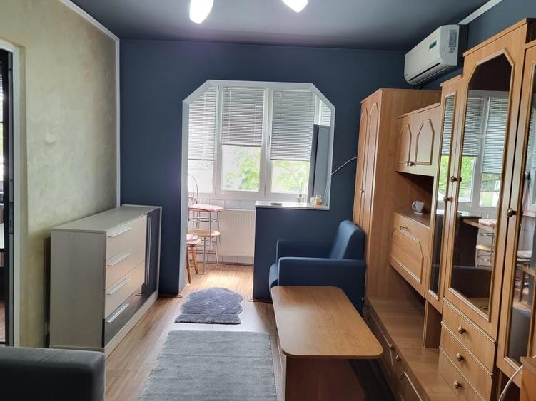 Apartament cu 2 camere, mobilat în Take Ionescu