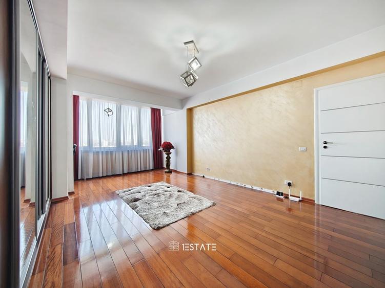 Apartament cu 4 camere decomandat, mobilat în Titan