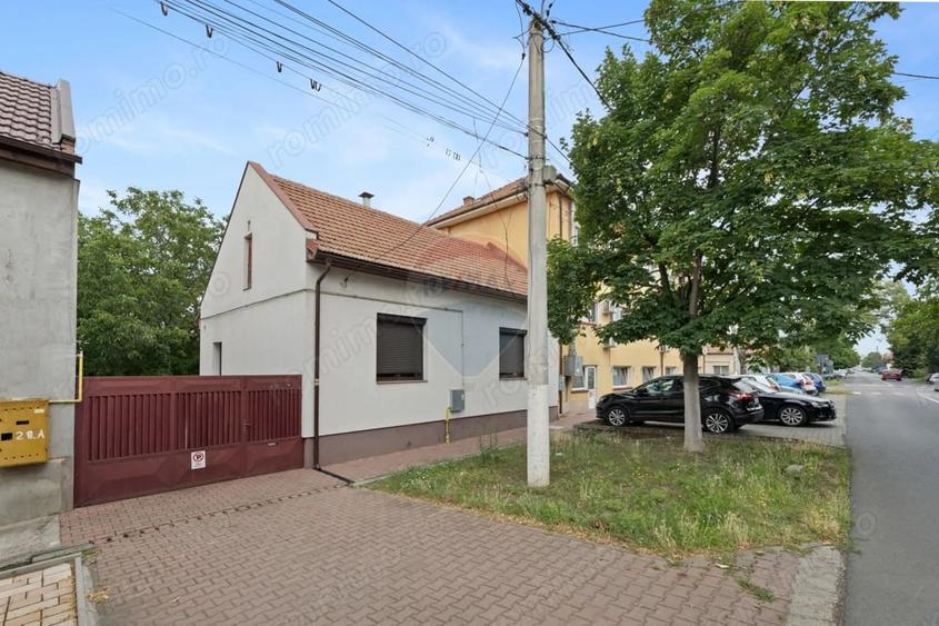 Spațiu comercial, de 75 mp, în Pârneava