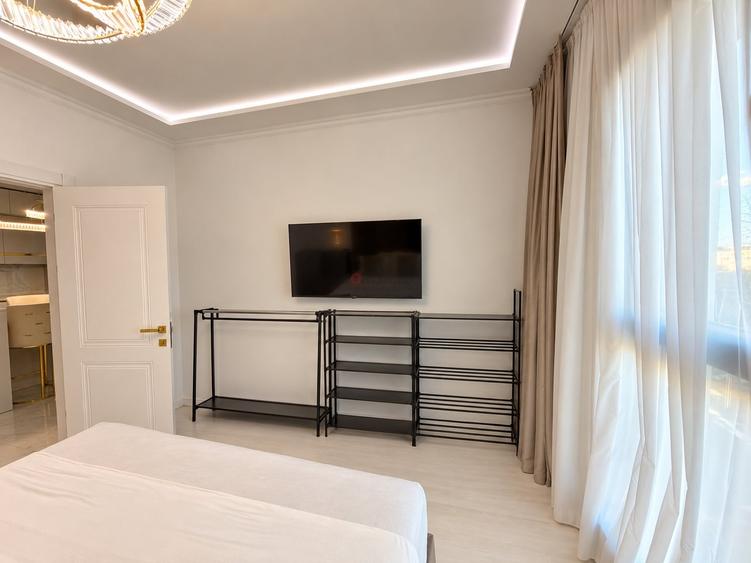 Apartament cu 3 camere semidecomandat, mobilat în Berceni