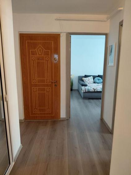 Apartament cu 2 camere decomandat în Mazepa 2