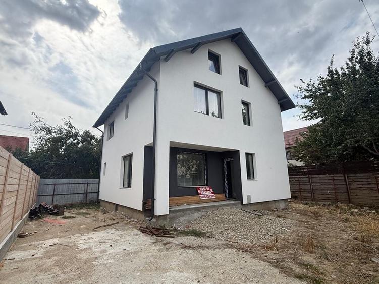 Casă cu 4 camere în Valea Mare