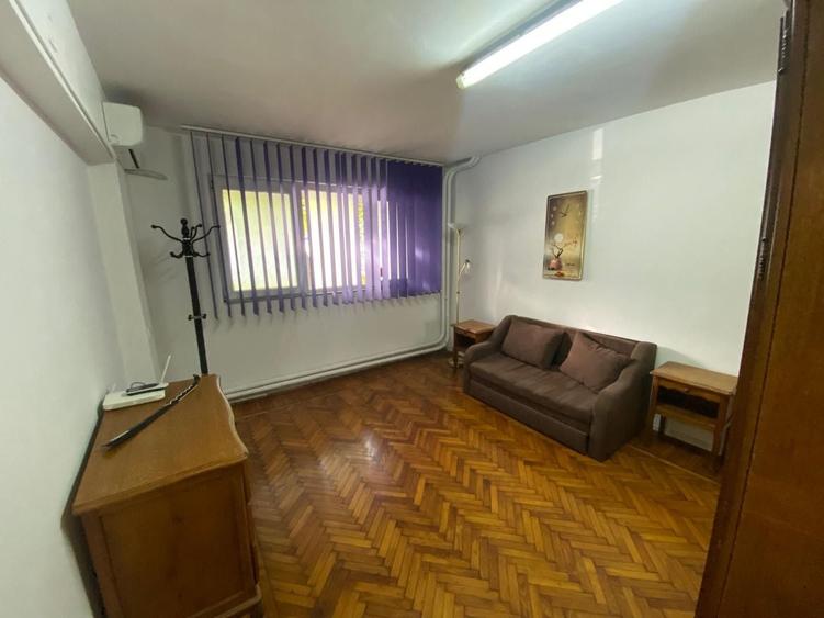 Spațiu comercial, de 45 mp, în Tineretului