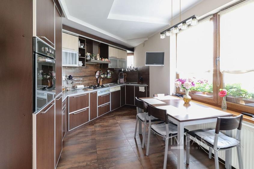 Casă individuală cu 5 camere circular cu Canalizare în Andrei Mureșanu