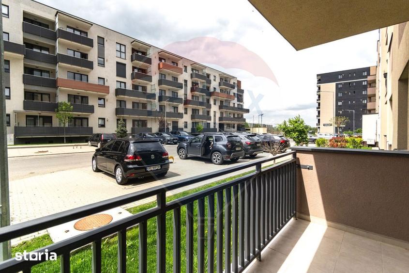 Apartament cu 3 camere, mobilat în Tractorul