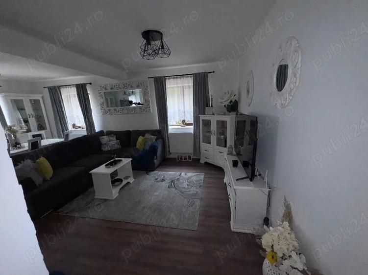 Casă cu 4 camere cu Teren 813 Mp în Central