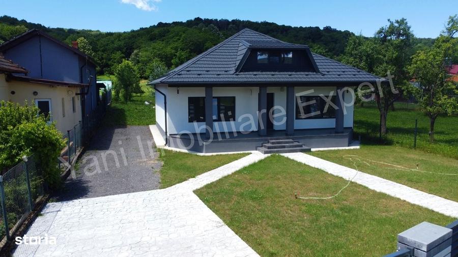 Casă cu 3 camere în Valea Brazilor