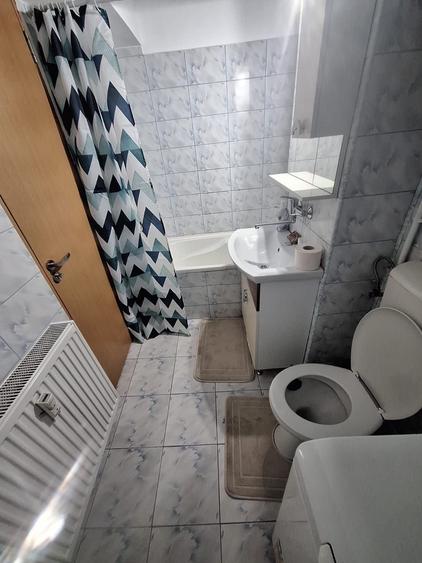 Garsonieră decomandată în Brazda lui Novac