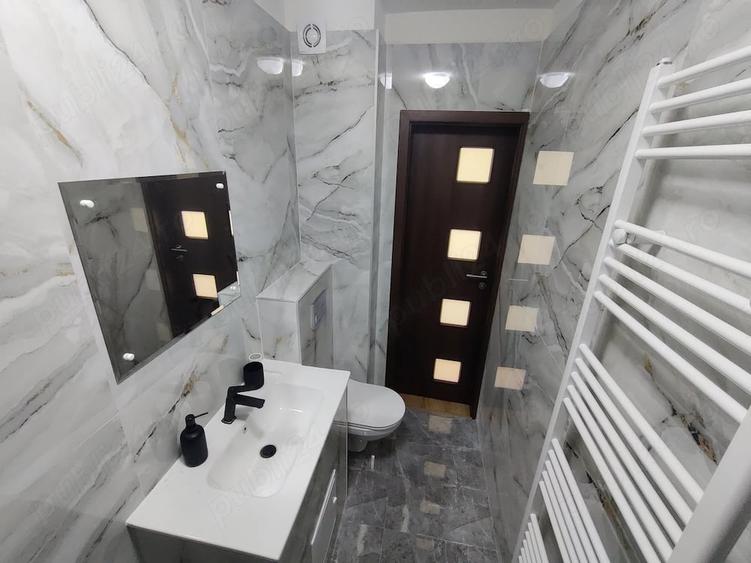 Apartament cu 3 camere decomandat în Calea Dumbrăvii