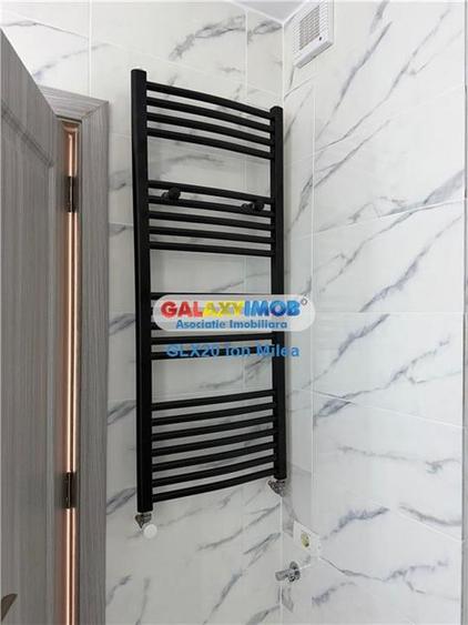 Apartament cu 3 camere decomandat în Fundeni