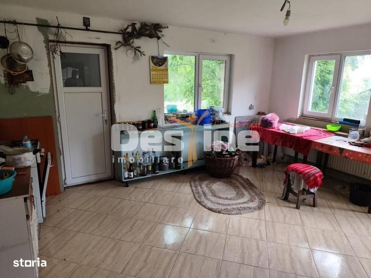Casă cu 4 camere în Fundeni