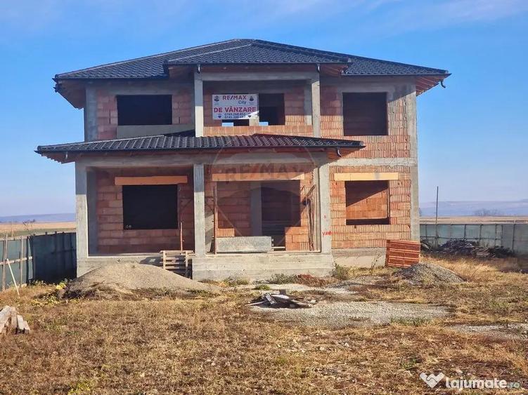 Casa si 74000 metri patrati teren - 5