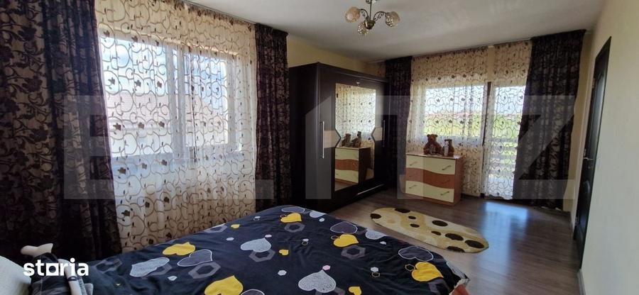 Casă cu 5 camere cu Teren 400 Mp în Bariera Vâlcii