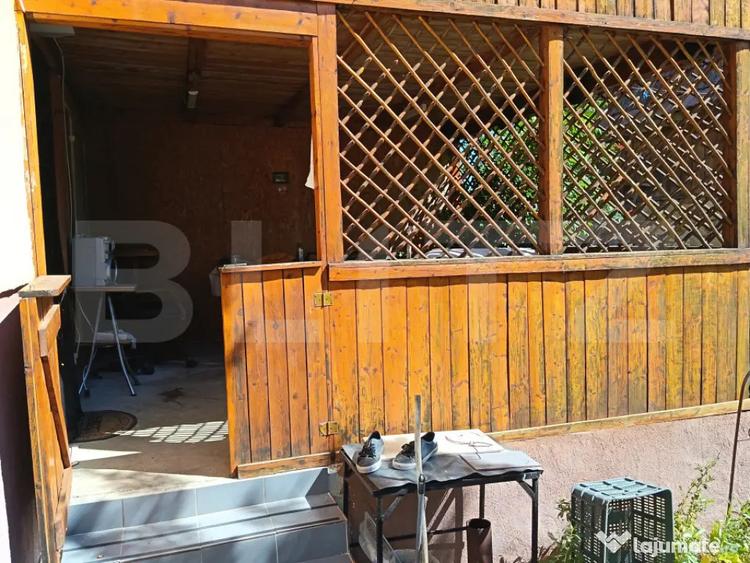 Casă cu 2 camere cu Teren 1040 Mp în Petrești