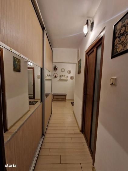 Apartament cu 2 camere decomandat în Calea București