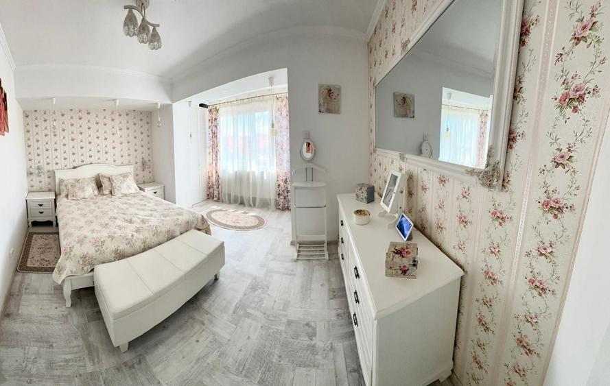 Apartament cu 3 camere decomandat în Ultracentral