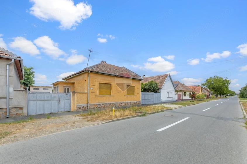 Casă cu 3 camere cu Teren 1480 Mp în Gai
