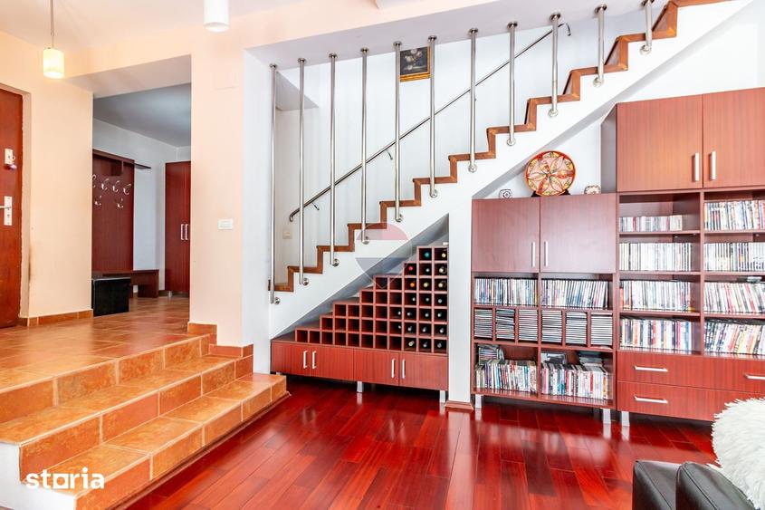 Casă cu 6 camere cu Teren 850 Mp în Corbeanca