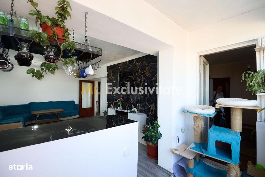 Apartament cu 4 camere decomandat în Central