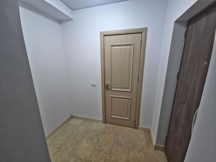 Birou, de 47 mp, în Central