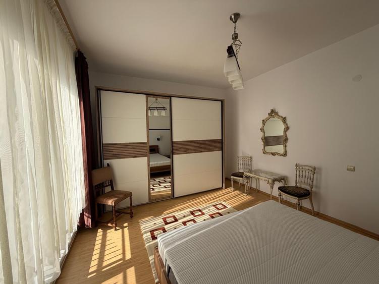Apartament 4 camere - 2 bai - 3 balcoane - garaj - Hipodrom - str Rahovei - 7