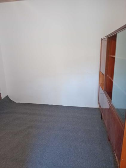 Casă cu 3 camere în Central