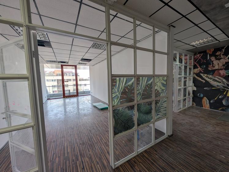 Spațiu comercial, de 140 mp, în Central