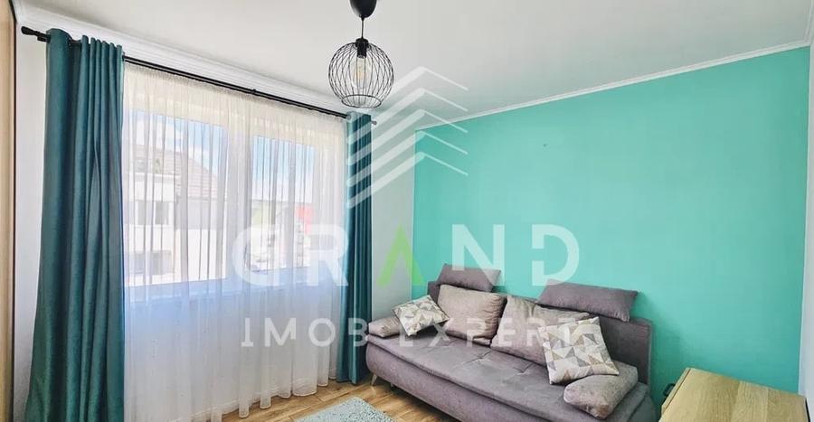 Apartament cu 3 camere semidecomandat, mobilat în Florești