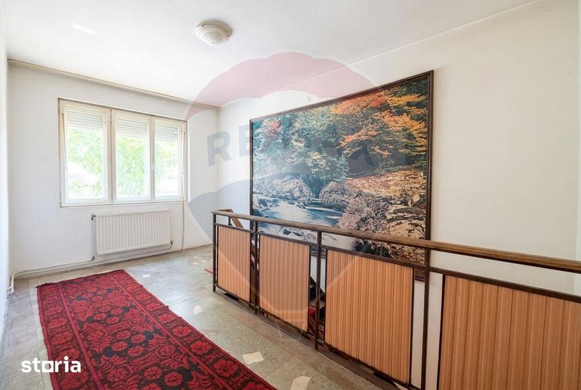 Casă cu 4 camere cu Teren 333 Mp în Mihai Viteazu