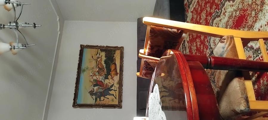 Apartament cu 4 camere decomandat în Central