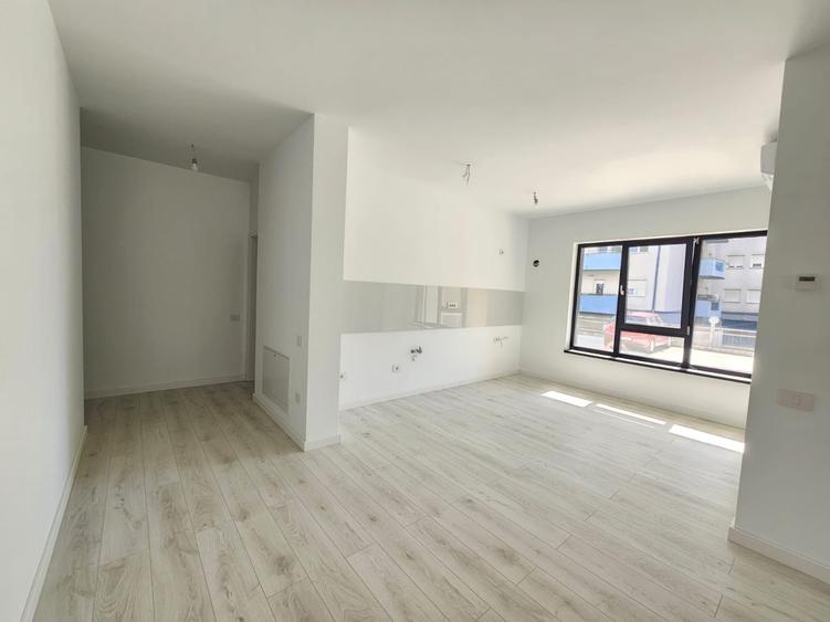 Apartament cu 2 camere în Torontalului — fotografia 3