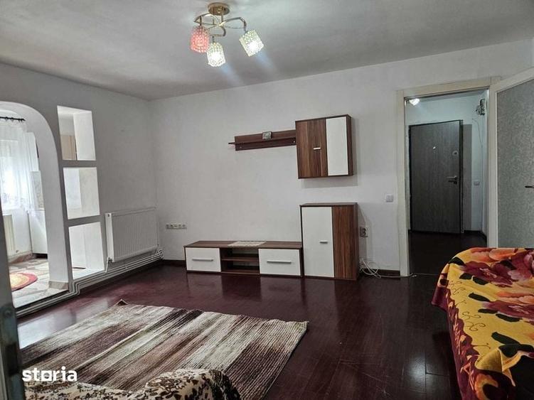 Apartament cu 2 camere semidecomandat în Micro 4