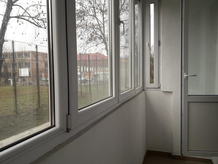 Apartament cu 4 camere decomandat în Independenței