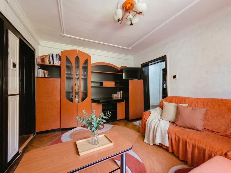 Apartament cu 2 camere semidecomandat în Central