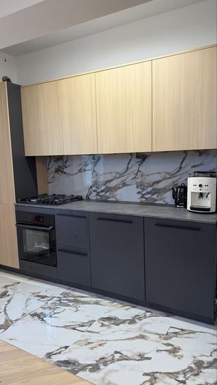 Apartament cu 3 camere în Dumbrăvița