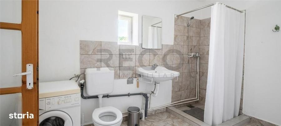 Casă cu 4 camere cu Teren 3000 Mp în Alparea