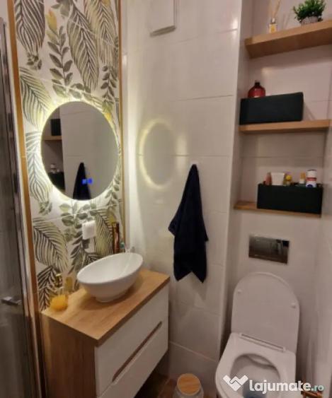 Apartament cu 3 camere semidecomandat în Gheorgheni