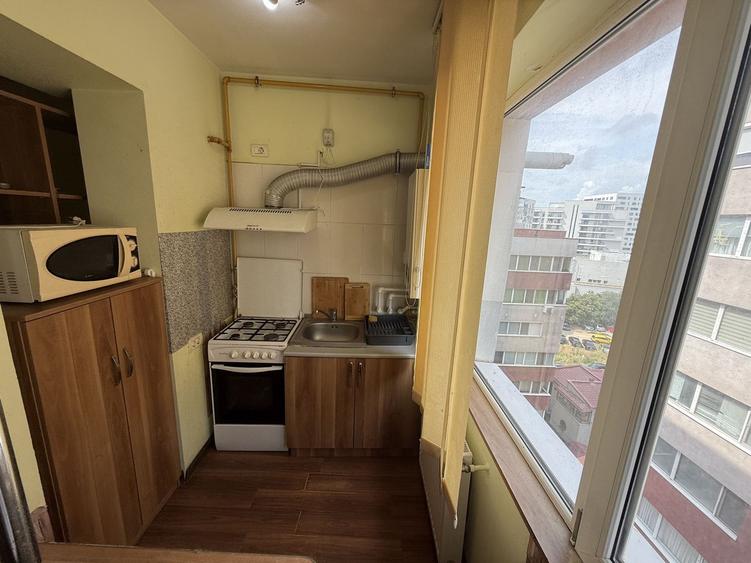 Garsonieră decomandată, mobilată în Tomis Nord