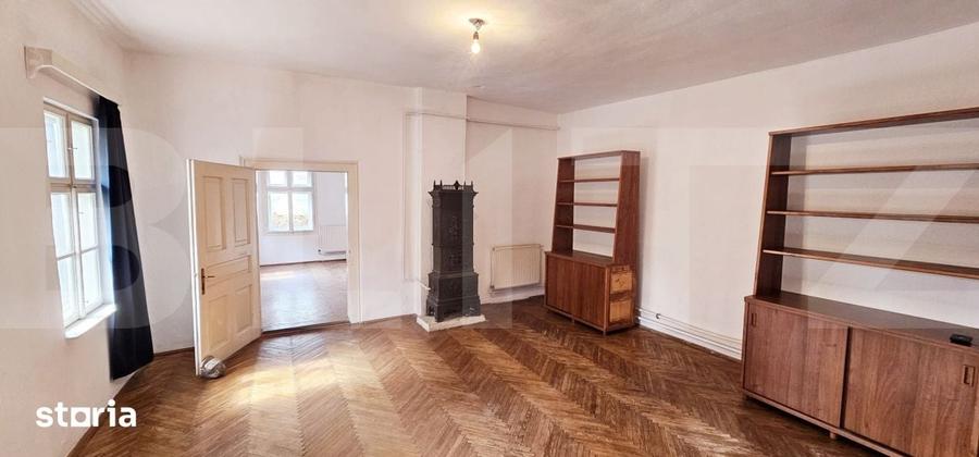 Casă cu 3 camere cu Teren 396 Mp în Central
