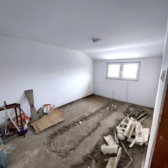 Apartament cu 3 camere decomandat în Sud-Est