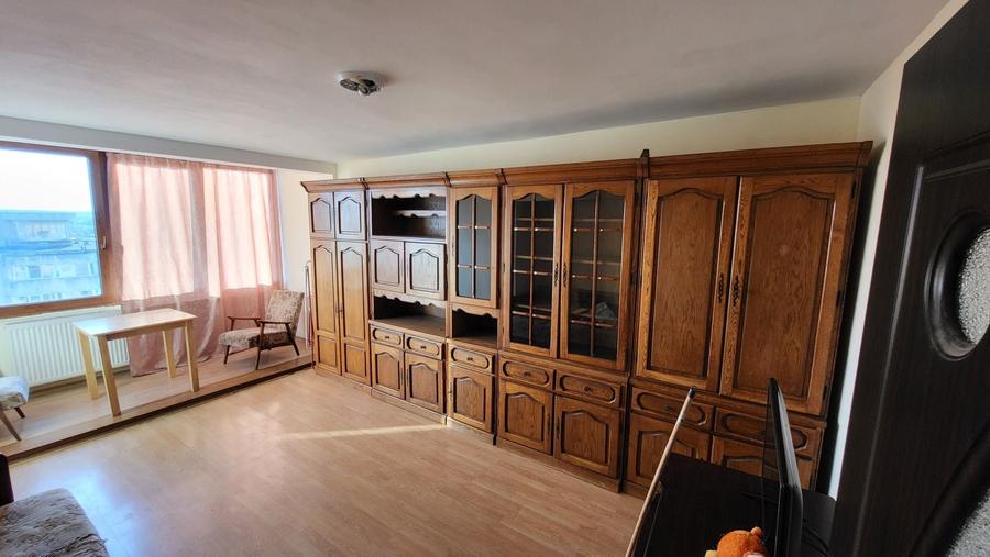 Apartament cu 2 camere decomandat în Nufărul