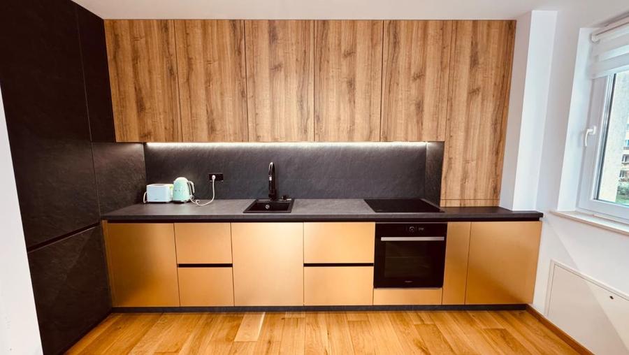 Apartament cu 2 camere decomandat în Astra