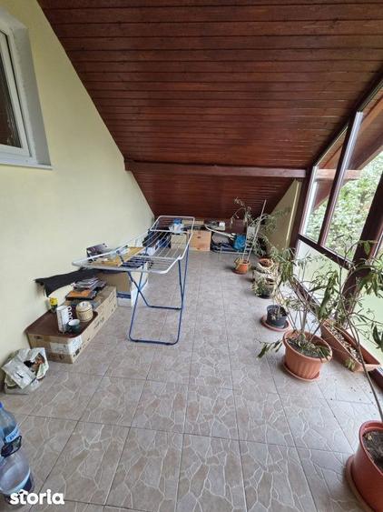 Casă cu 5 camere cu Teren 1800 Mp în Central